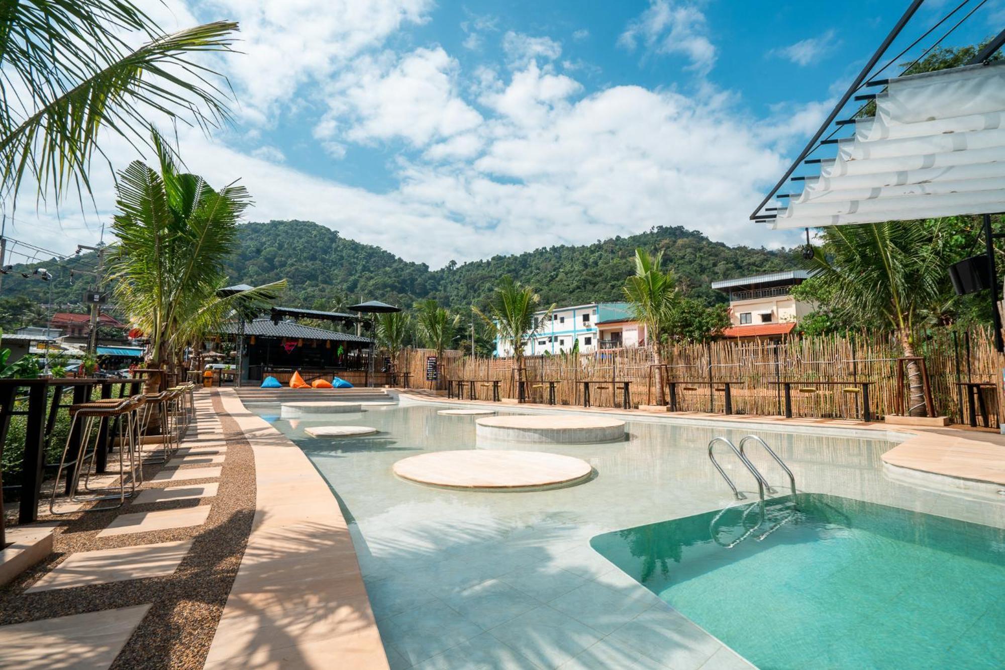 Summer Club And Hostel Ao Nang Esterno foto
