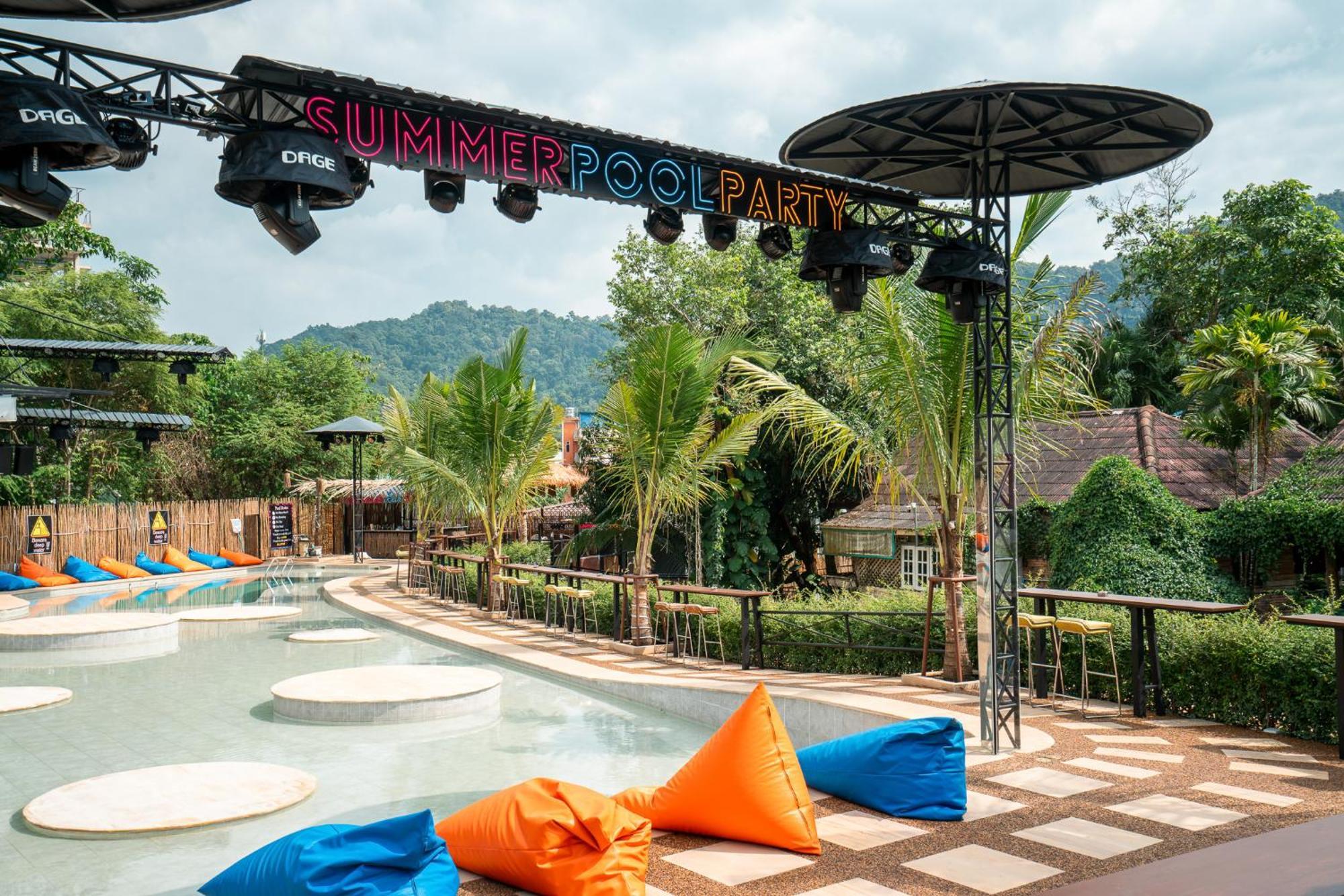 Summer Club And Hostel Ao Nang Esterno foto